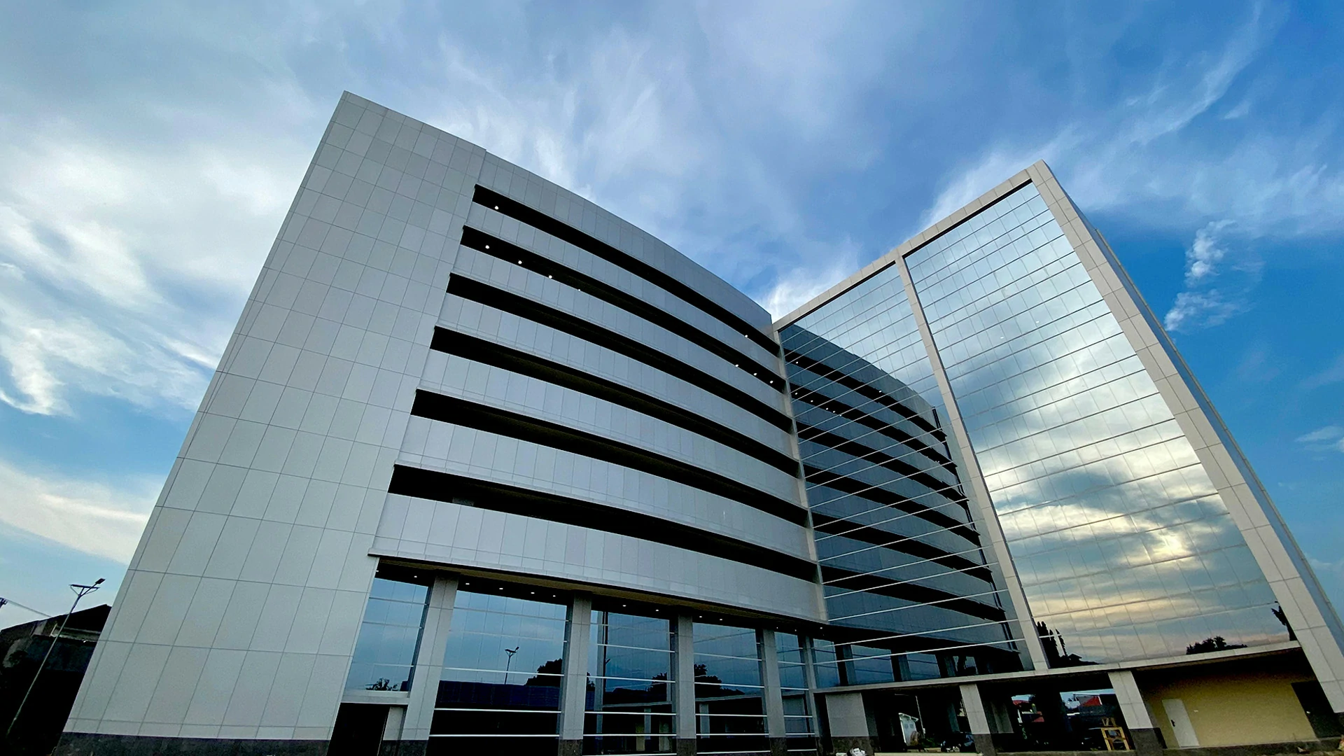 Gedung Cyber UIN Siber Syekh Nurjati
